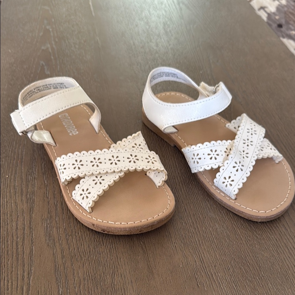 Gymboree White Sandals for Toddler girls size 11